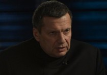 Журналист Владимир Соловьев в эфире авторского шоу «Соловьев LIVE» заявил, что готов испытать на себе западные вакцины