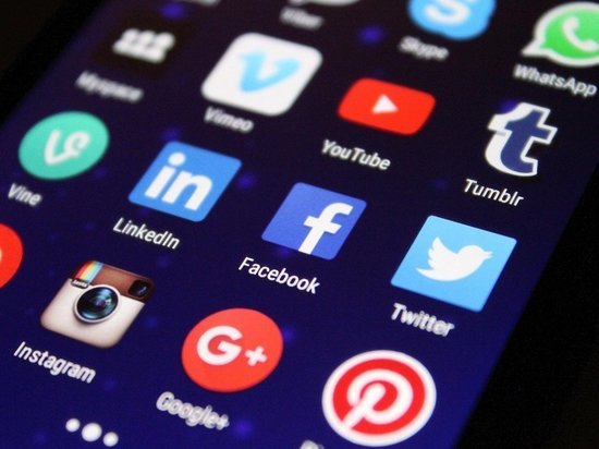 Facebook в России назвали самой «деструктивной» соцсетью