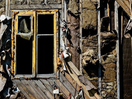 Донецкий аэропорт попал под обстрел