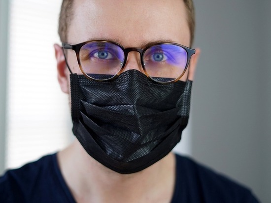 В Роспотребнадзоре посчитали, как долго заразен больной коронавирусом