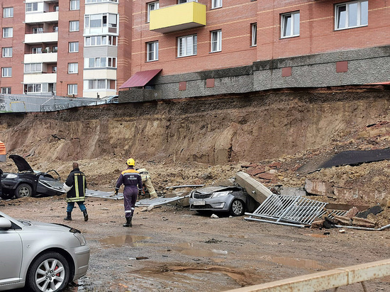 В Красноярске ввели режим ЧС из-за трагедии в микрорайоне Солнечный