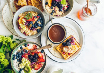Сбалансированный завтрак способен зарядить бодростью, настроить на рабочий лад и запустить правильную работу системы пищеварения