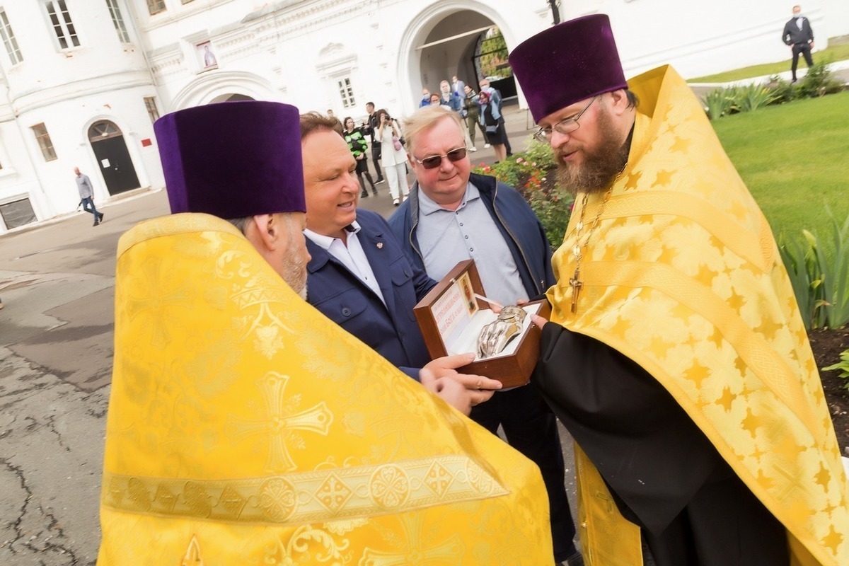 Прикоснуться к мощам целителя Пантелеимона можно в храме Веры, Надежды,  Любови и Софии - МК Киров