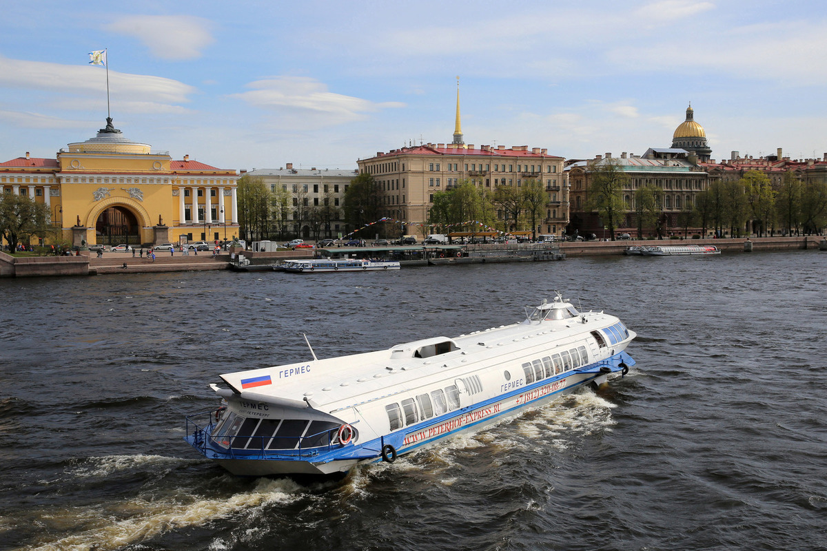 В Петербурге запустили ежедневный кольцевой «Невский маршрут» на теплоходе  - МК Санкт-Петербург