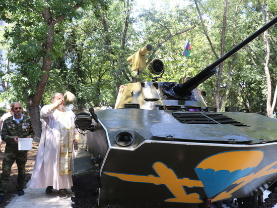 В Феодосии открыли памятный знак в честь легендарной боевой машины