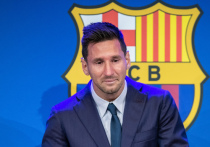 Лионель Месси провел в Барселоне прощальную пресс-конференцию, на которой подтвердил, что уходит из клуба, где провел всю свою карьеру. Уходя, 34-летний аргентинец не сдержался и заплакал.