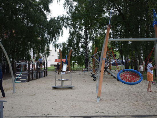 В Белгородской области открыли детскую площадку за 3 млн рублей