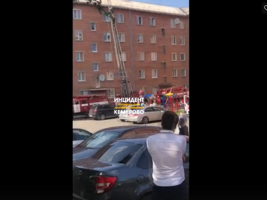 Жильцы дома в Кедровке эвакуировались из-за пожара в квартире