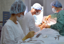 Специалистами Томского областного онкологического диспансера проведена уникальная по сложности операция по удалению быстрорастущей злокачественной опухолью в окологлазничной впадине