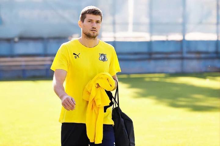 "Ростов" расторг контракт с футболистом Обуховым из-за допинга