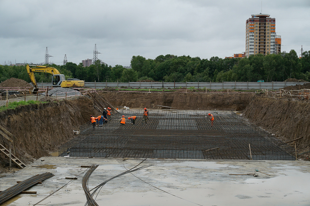 Стройки в хабаровском крае. Стройка Хабаровск. Стройка да. Работа на стройке. Дом который сам строится.