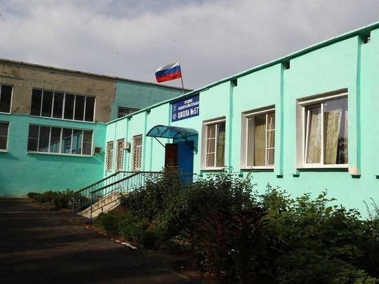 В Астрахани в школе № 57 отремонтируют крышу