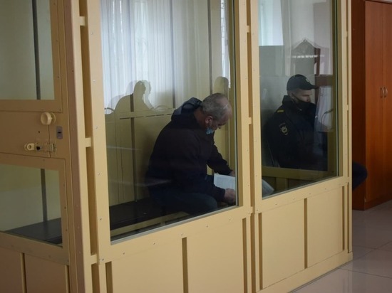 В Курске приговоренному к 17 годам лишения свободы убийце полицейского не удалось разжалобить суд
