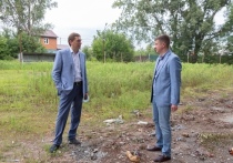 Депутат горсовета Новосибирска Александр Савельев отметил, что сейчас в Затоне негде заняться спортом: единственный спортзал был продан на аукционе частной компании