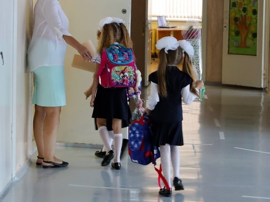 «Школьные» выплаты: когда 10 тысяч рублей на детей придется вернуть