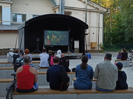 В двух нижегородских парках возобновятся кинопоказы под открытым небом