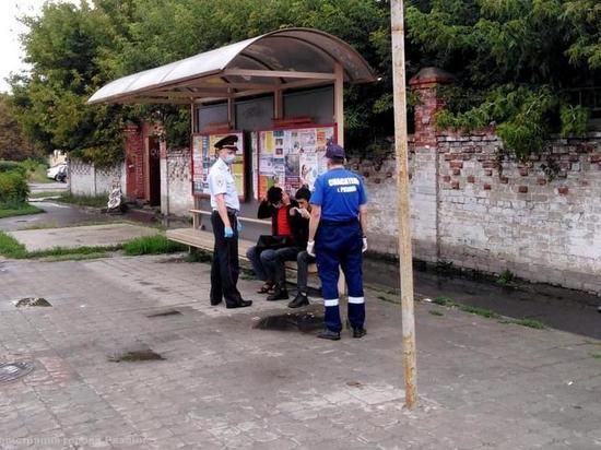 В Рязани проверили соблюдение масочного режима на остановках