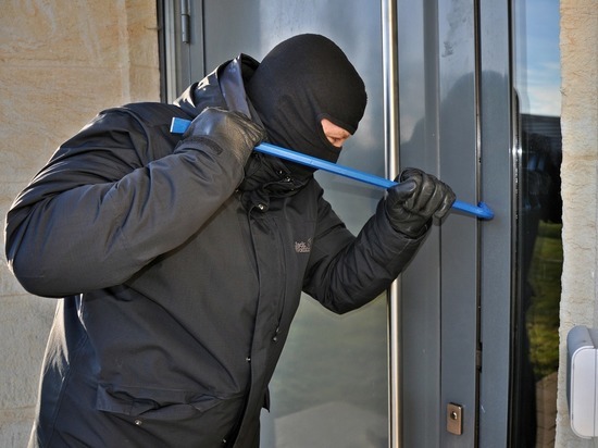 Четверых мужчин осудили за воровство из воткинского банка более 7 млн рублей