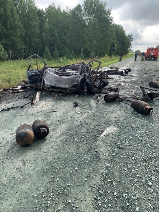 ГАЗель с баллонами пропана взорвалась в Новосибирской области