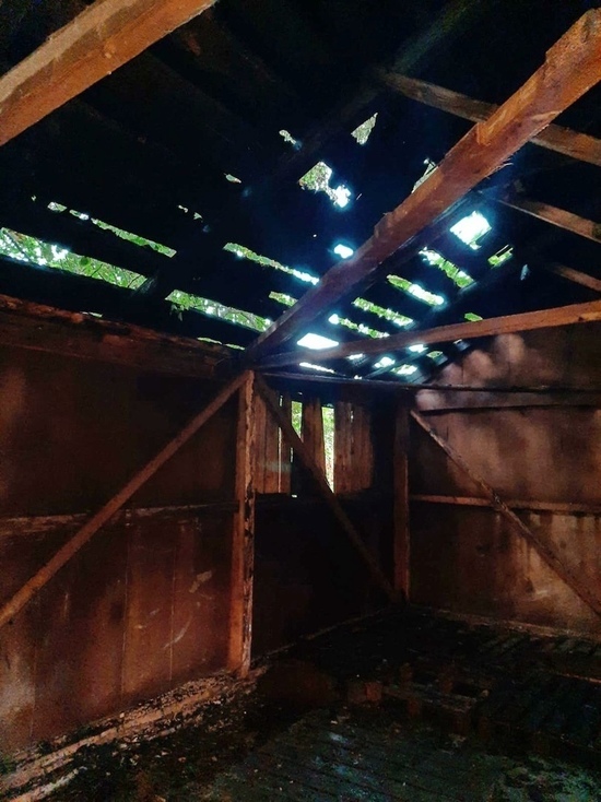 Пожарные не дали огню уничтожить склад в Смоленской области