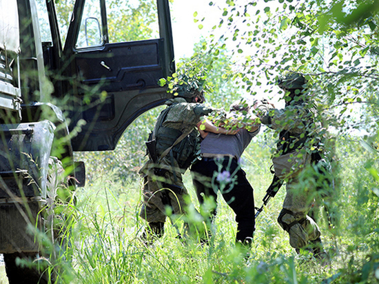 Под Хабаровском военные разведчики взяли «языка» в тылу условного противника