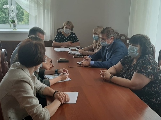 Новгородские педиатры пройдут курсы по работе с детьми-аутистами