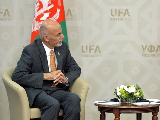 Президент Афганистана подал в отставку