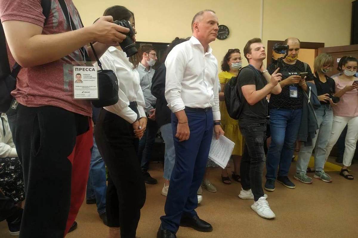 Достоверность подписей, собранных самовыдвиженцем Долматовым, проверят правоохранительные органы