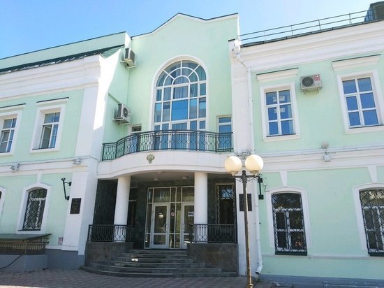 Директора образовательного центра в Омске суд приговорил к штрафу за взятку