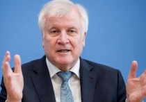 Германия: Глава МВД ожидает наплыва афганских беженцев
