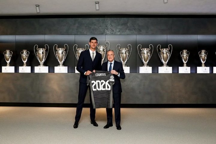 "Реал" продлил контракт с вратарем команды Тибо Куртуа