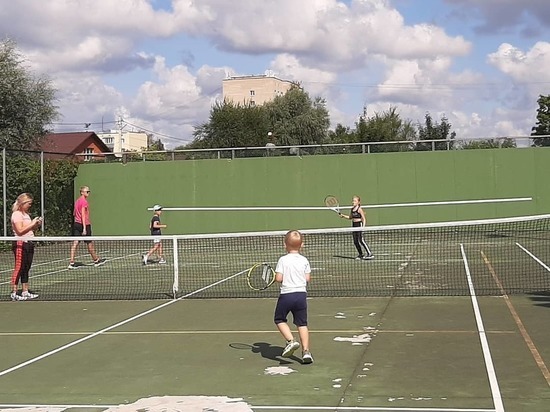 Первенство по теннису прошло в Серпухове