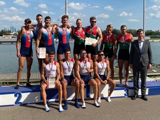 Калужские гребцы взяли четыре золота Чемпионата России в Москве