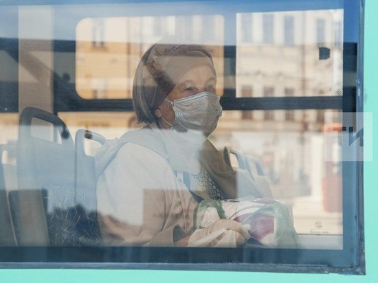 В автобусах Казани в августе выявили 8,8 тысяч нарушителей масочного режима