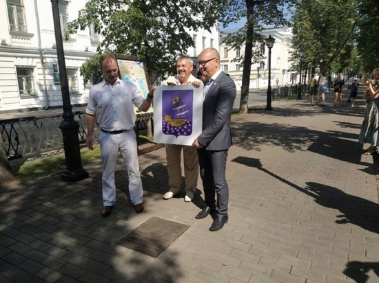 В Костроме на Аллее признания установлена памятная табличка в честь адмирала Невельского