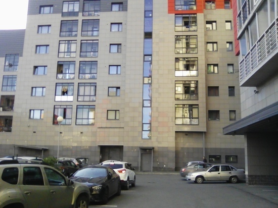 Жители элитного жилого комплекса в Петрозаводске пожаловались на отсутствие освещения