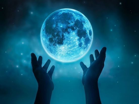 Полнолуние в августе 2021: чем обернется встреча с голубой луной