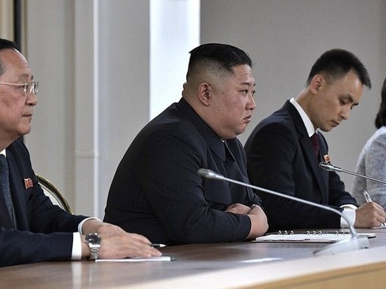 Жителям КНДР запретили обсуждать здоровье похудевшего Ким Чен Ына