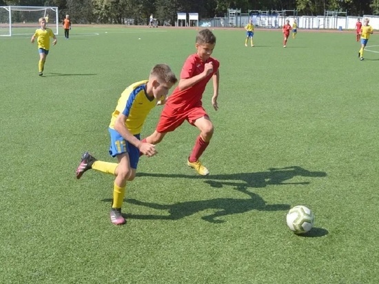 Матчи Первенства Подмосковья по футболу среди юношей прошли в Серпухове