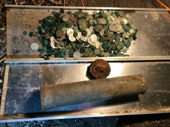 В Свияжске во время ремонта в сарае нашли клад монет