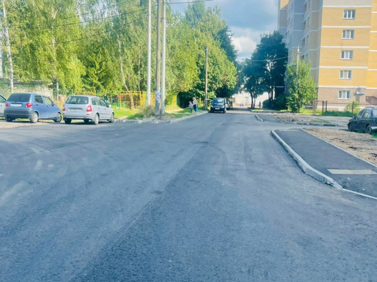 В Смоленске отремонтировали дороги возле «Катюши» и «Землянички»
