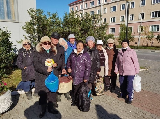 Мэрия Анадыря организовала очередную поездку в тундру для пенсионеров