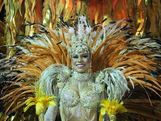 Праздновать карнавал в Рио-де-Жанейро в 2022 году будут около 40 дней