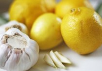 Врач иммунолог- аллерголог Надежда Логина рассказала о влиянии чеснока и лимона на риск заражения коронавирусом