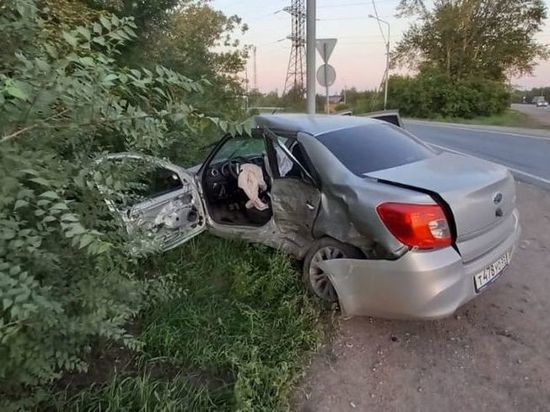 Под Омском женщина на «Датсуне» устроила аварию с погибшей