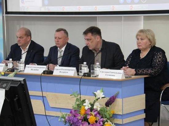  Новосибирский министр образования не исключил обязательную вакцинацию педагогов