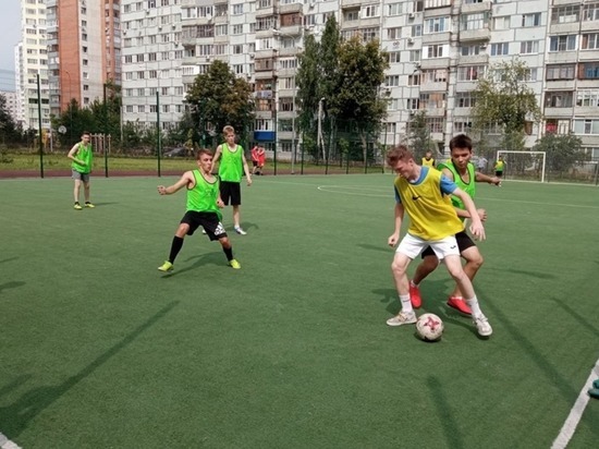 В Пензе прошли соревнования по футболу среди школьных и дворовых команд