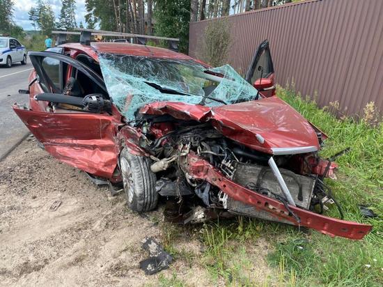 Под Тверью произошла смертельная авария: водитель выехал на встречку, пассажир погиб