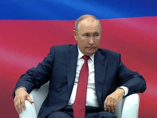 Путин потребовал вернуть россиянам соцвыплаты, списанные за кредиты