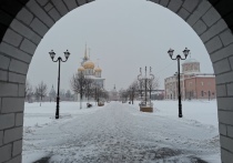 Синоптики центра «Фобос» рассказали, что в Россию в предстоящую ночь через Кольский полуостров будет пробиваться холодный атмосферный фронт
